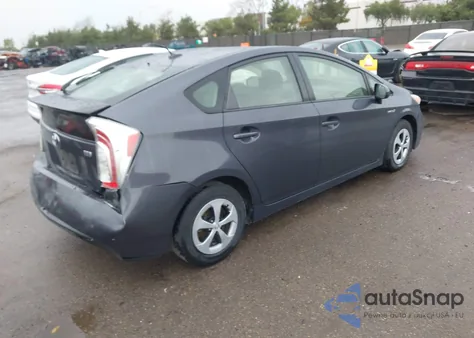 2014 Toyota Prius Three z USA, uszkodzony, nr VIN JTDKN3DU0E1749374